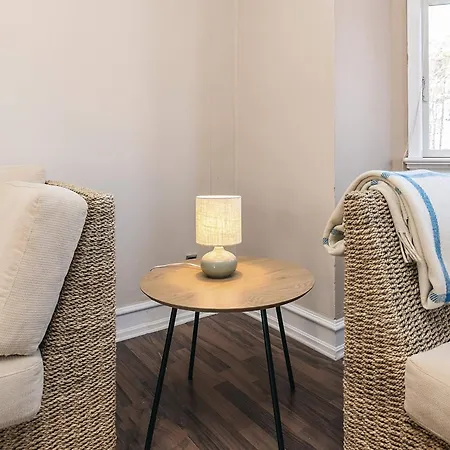 5 Person In Nyaraló