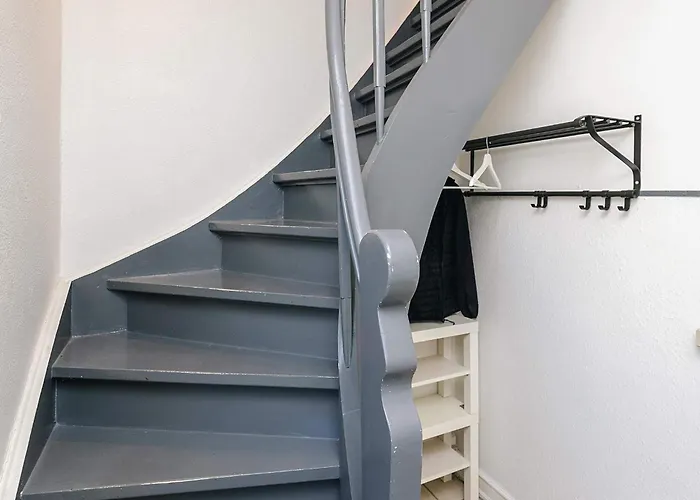 5 Person In Nyaraló