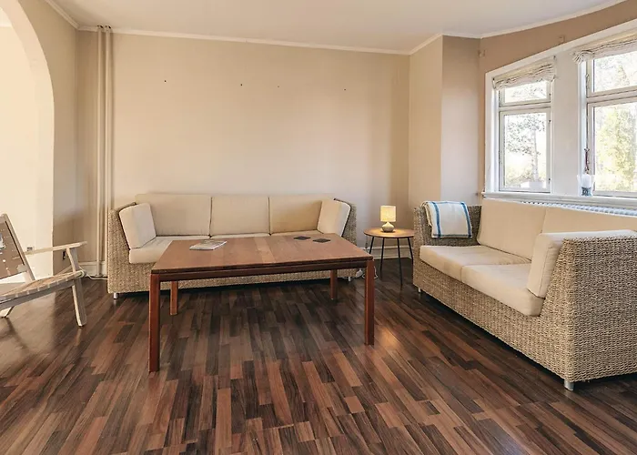 5 Person In Nyaraló