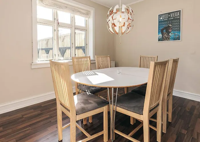 5 Person In Nyaraló